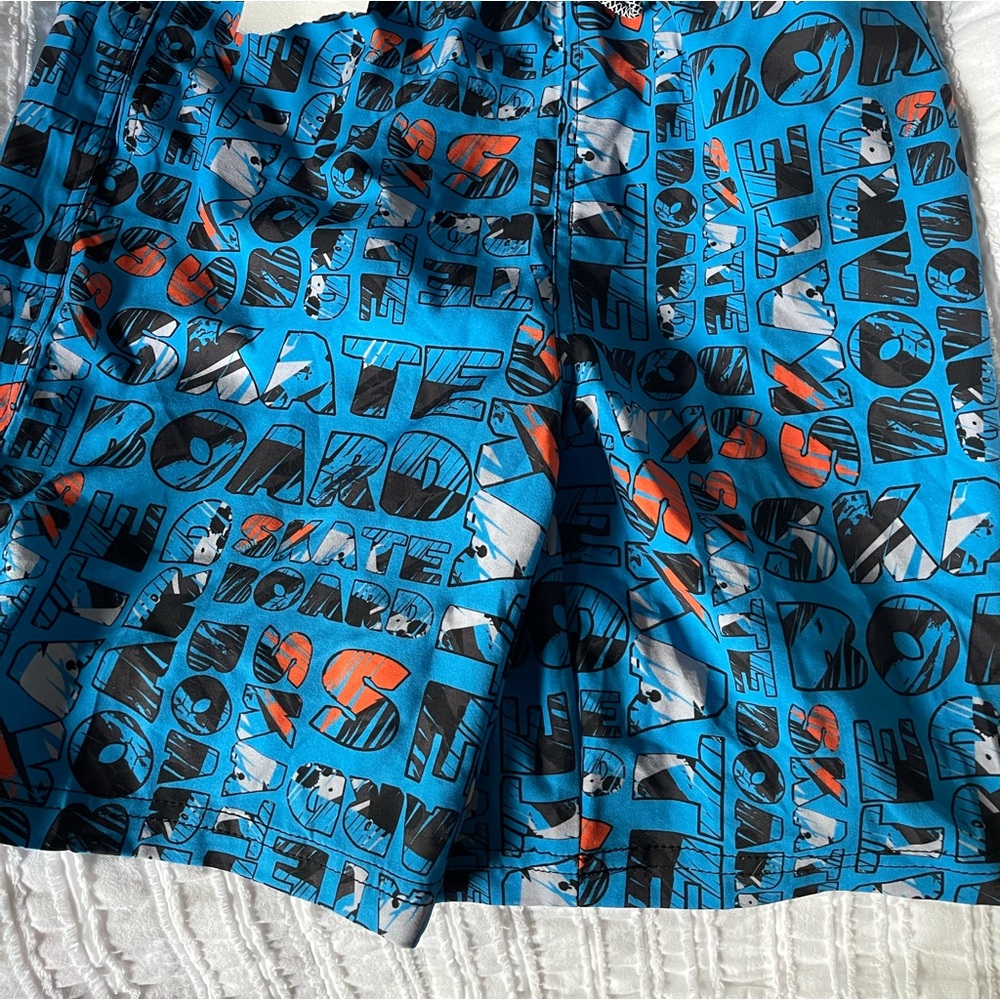 Boys swim trunks NWT
